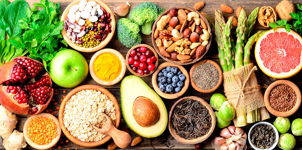 ¿Cuáles son los nutrientes esenciales para un estilo de vida saludable?