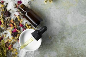 Fisioterapia con aceites naturales: El tratamiento favorito de los pacientes que odian las pastillas