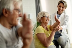 Beneficios de capacitarte como cuidador del adulto mayor